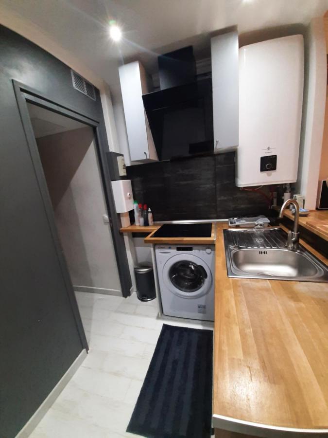 2 Pieces, Proche Rer, Bus Et Chateau Apartment *
