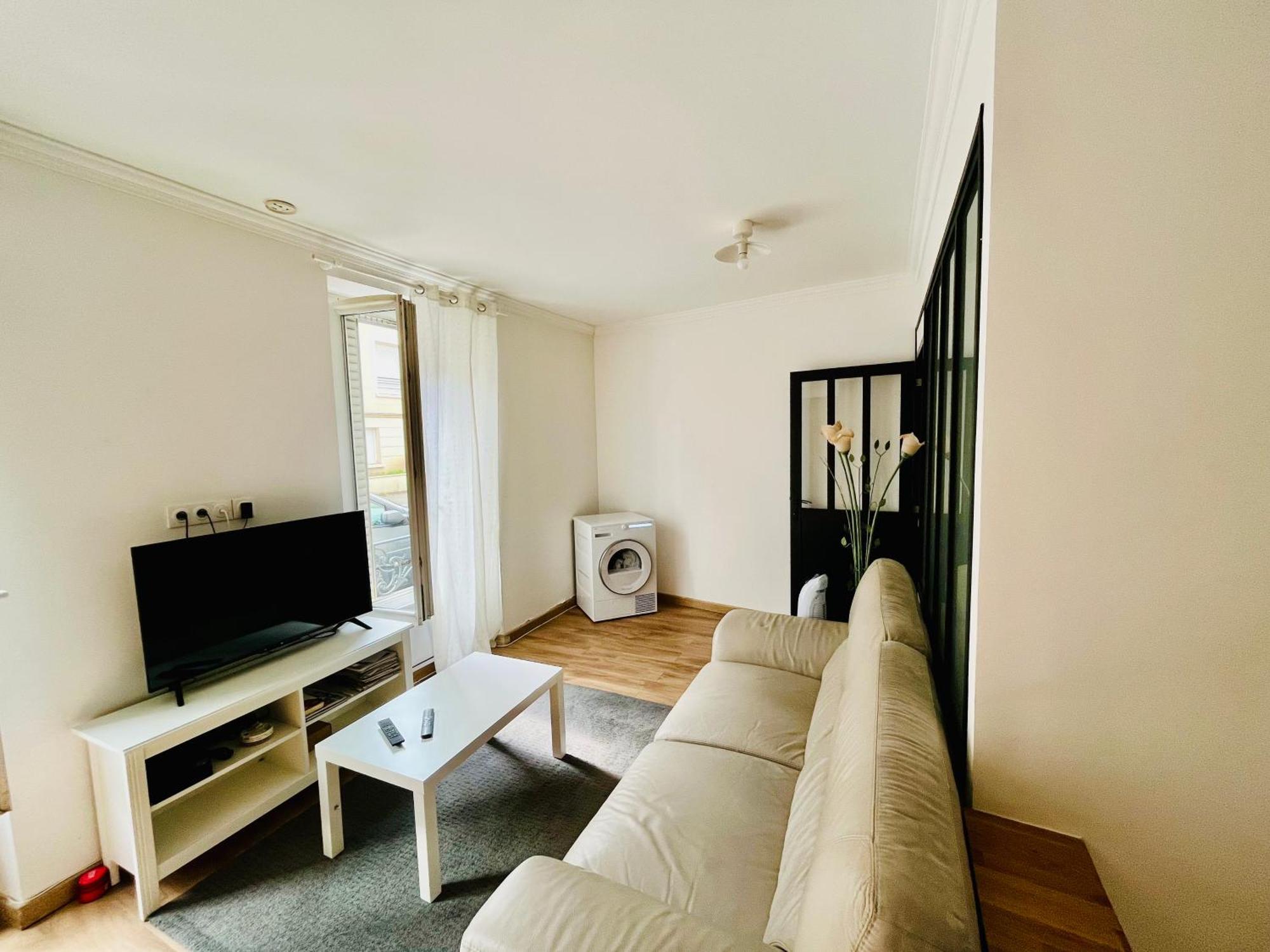 Apartment 2 Pieces, Proche Rer, Bus Et Chateau Rambouillet